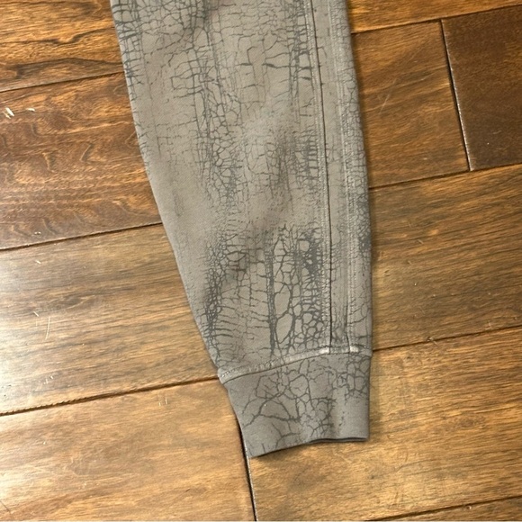 Lululemon Warm Down Jogger 7/8 Length - Picture 4 of 10